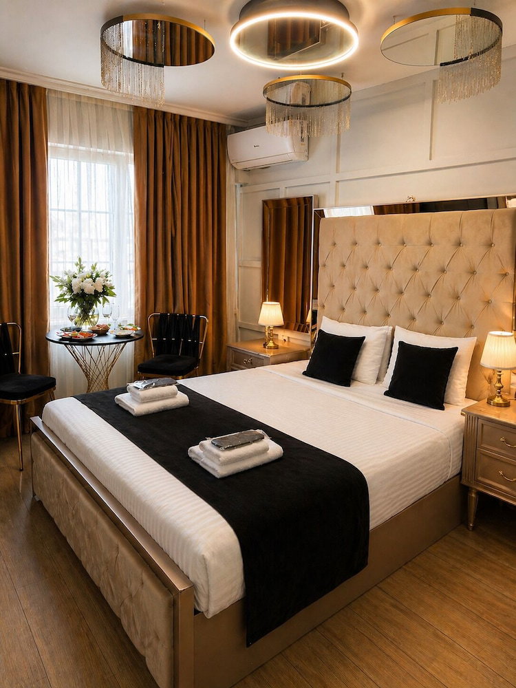 Hotel Luka Suit