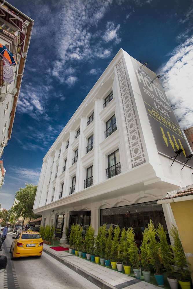 Hotel Royal Inci Airport Hotel