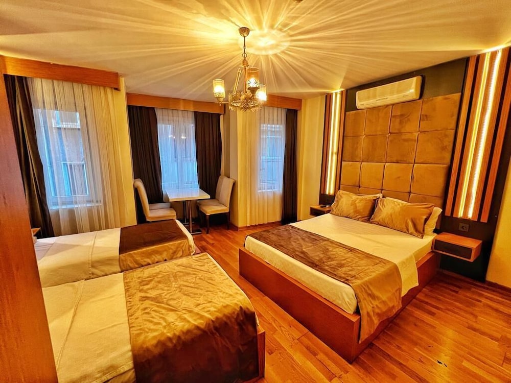 Hotel Taksim Cetinkaya Suite
