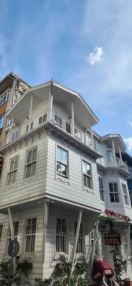 Hotel Kadıköy White House