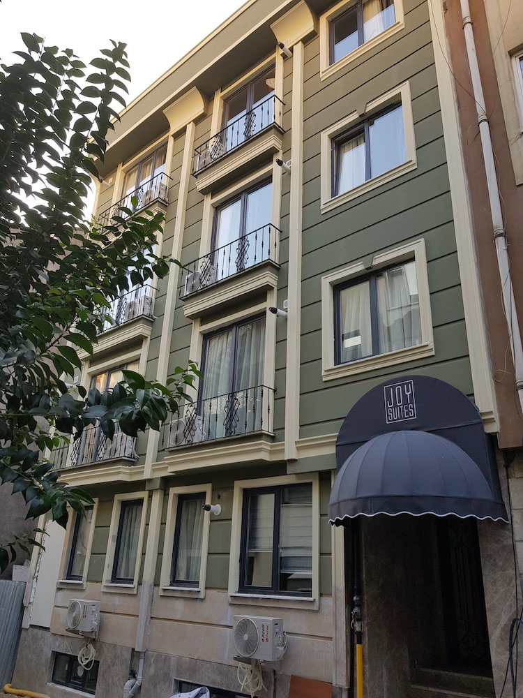 Hotel Joy Suites