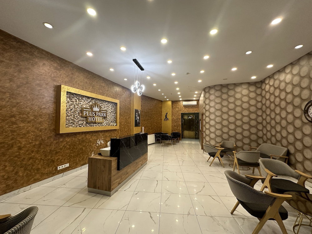 Hotel Plus Park Suite & Hotel
