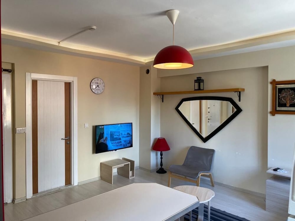 Home Life Hotel Residence