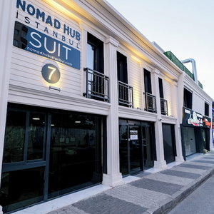 Hotel Nomad Hub Istanbul Suit cazare Manyas