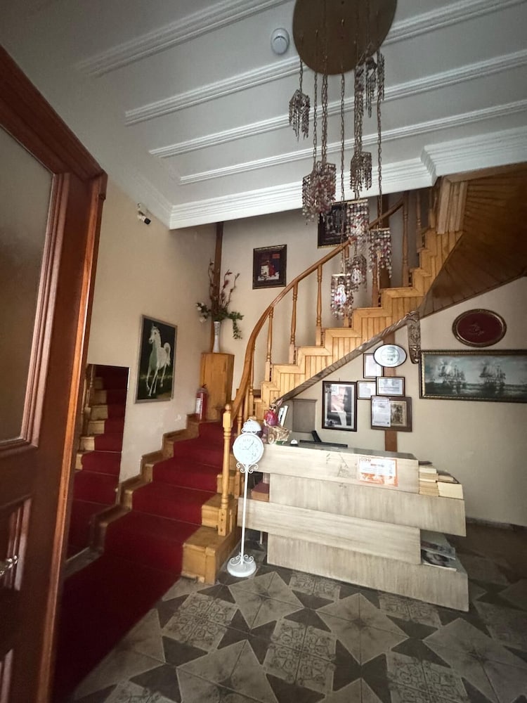 Yalı Hotel