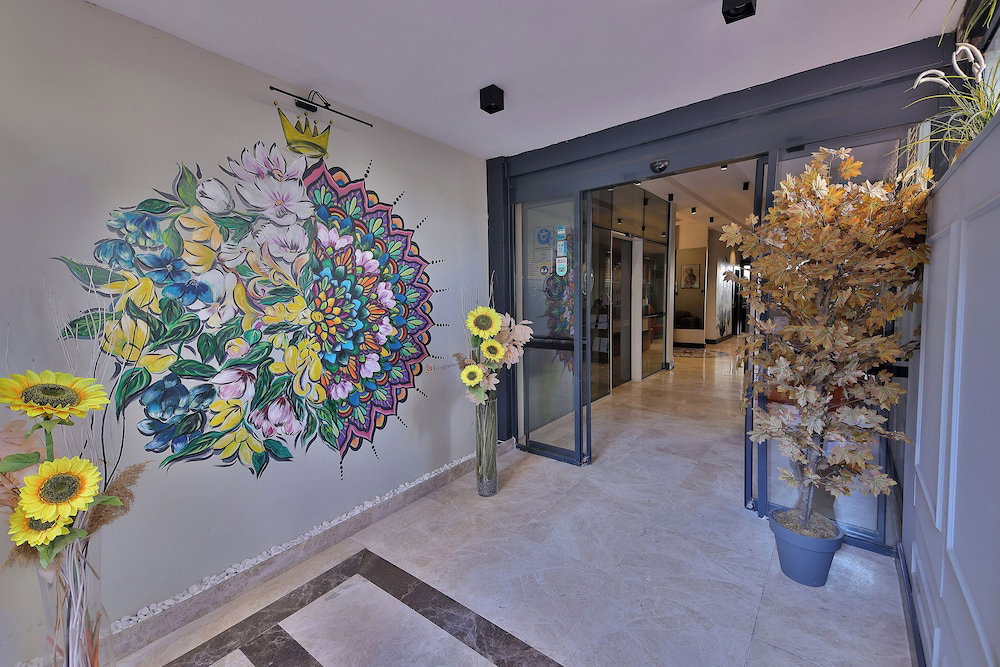 Buca Mat Hotel By Tahtali