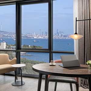 Hotel Mövenpick Hotel Istanbul Marmara Sea cazare Zeytinburnu