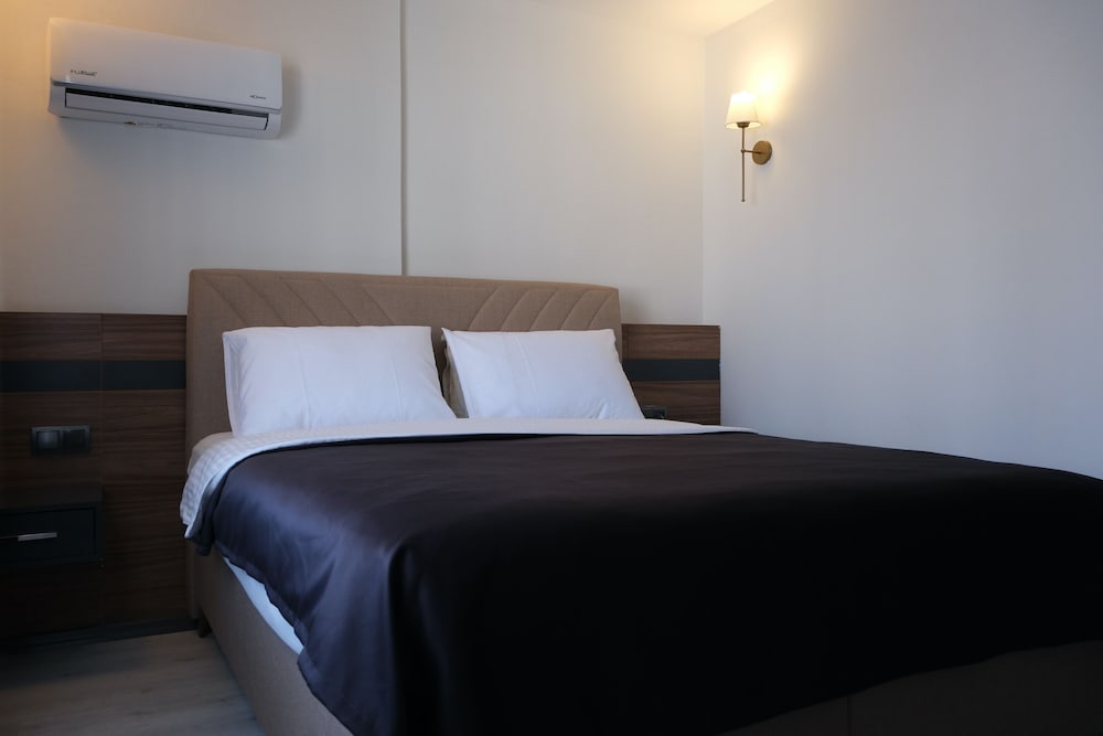 Hotel Üstün Otel Alsancak