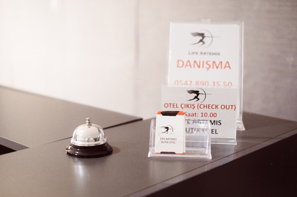 Hotel Life Artemis Bornova