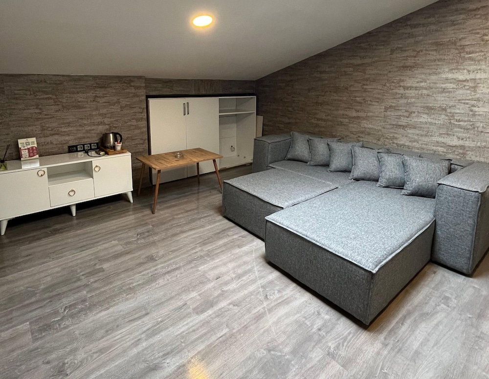 Hotel La Vie Suit Hotel