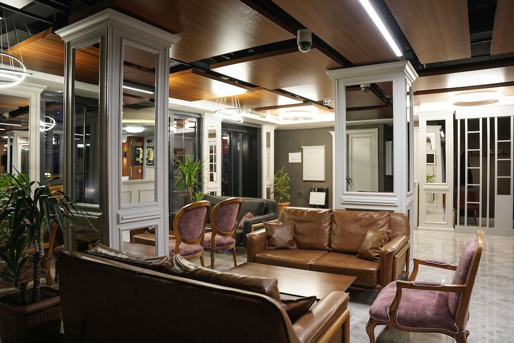 Enerji Hotel