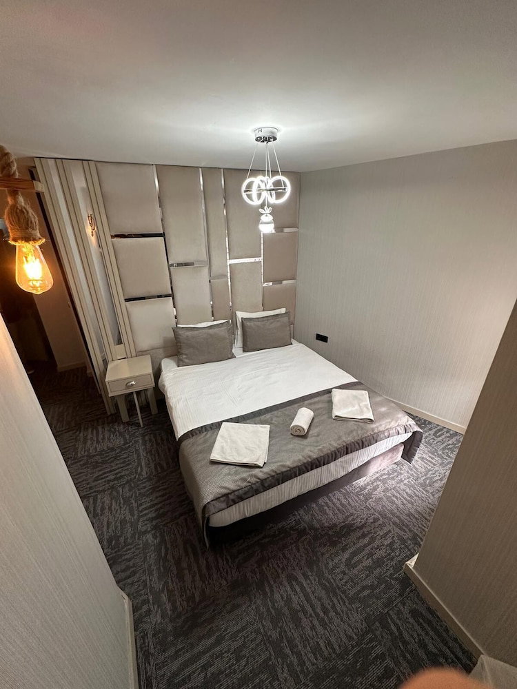Hotel Grand Heykel Hotel