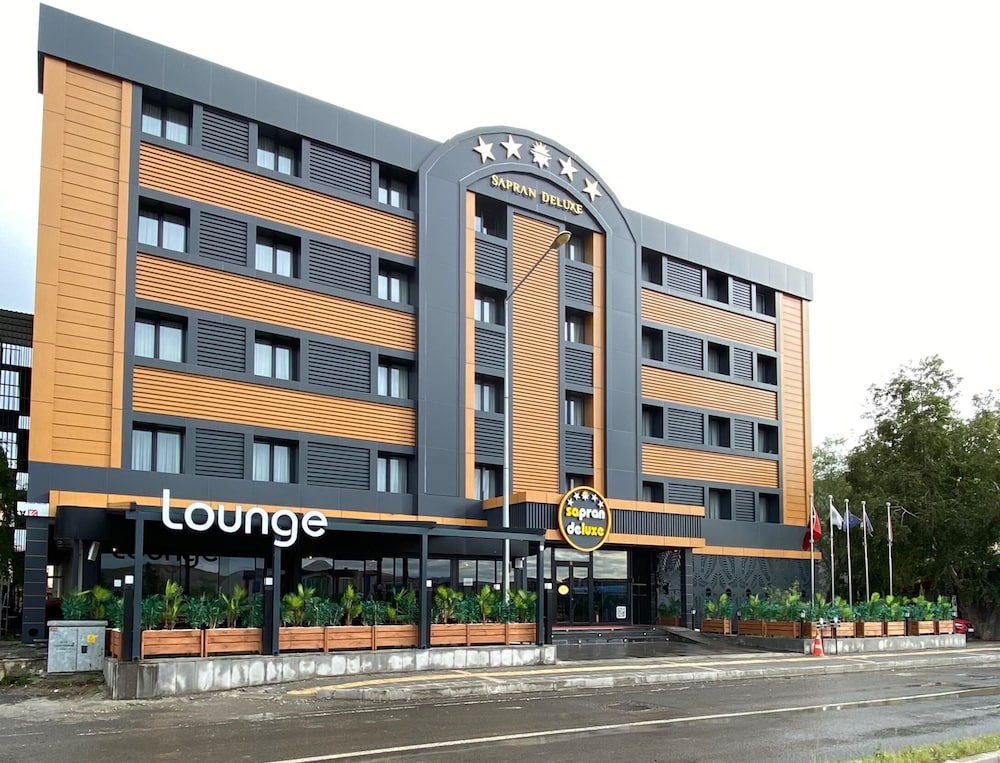 Hotel Sapran Deluxe Hotel