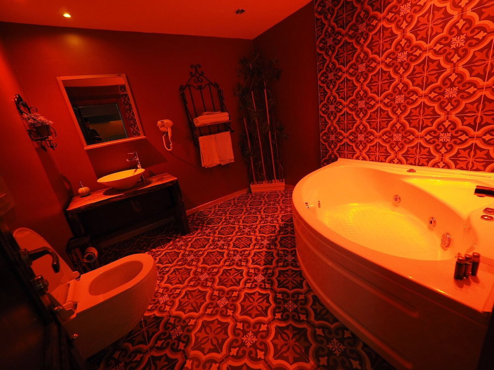 Hotel Second House
