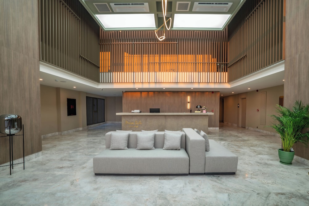 Prive Suite Side & Spa Hotel - Adults Only 16 Plus