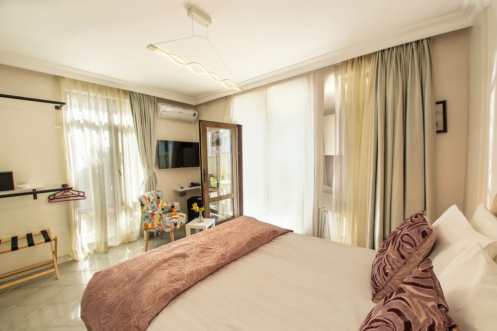 Hotel Poseidon Kinaliada Pansiyon