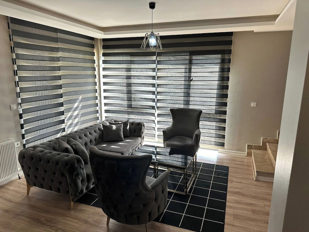 Hotel Ef Sui̇t Otel
