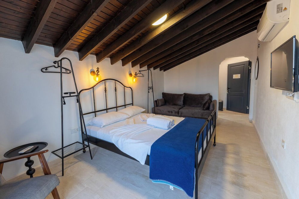 Hotel Shire Küçükköy