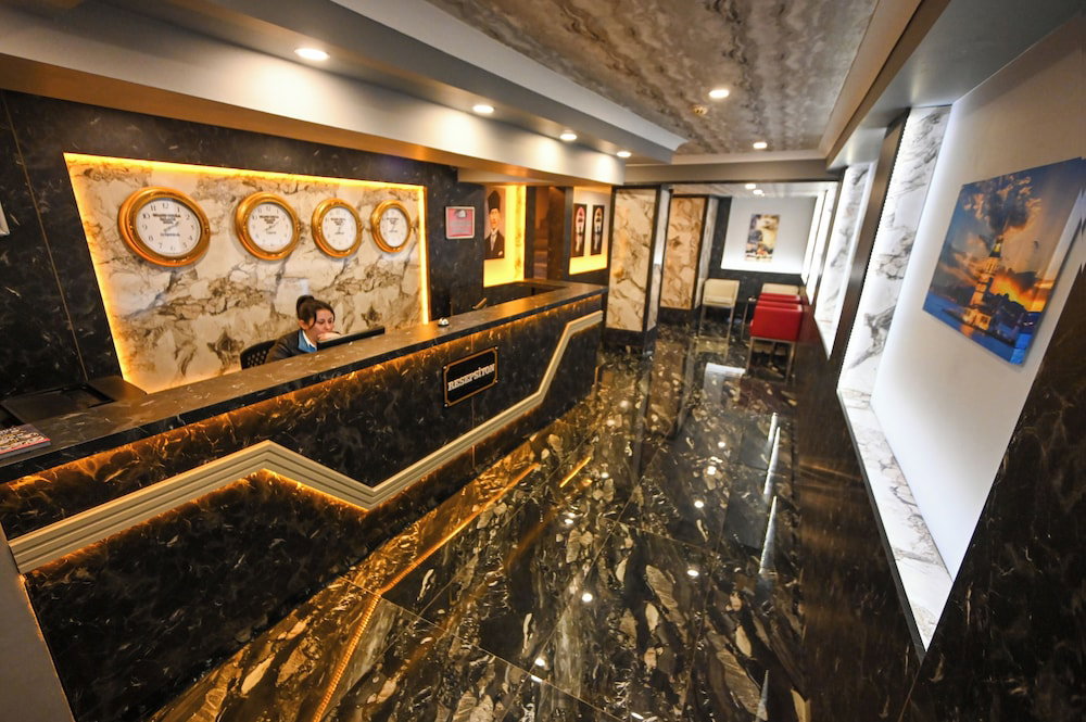 Hotel Grand Bella Palace