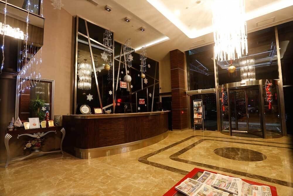 Demora Hotel