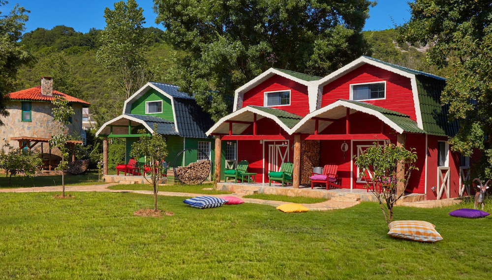 Hotel Dachas Cove Hotel