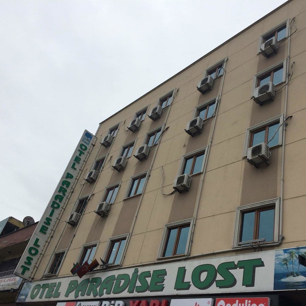 Hotel Paradise Lost Hotel