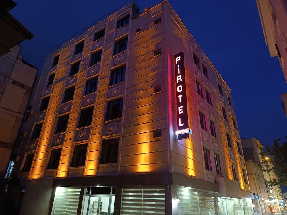 Hotel Pirotel Hotel