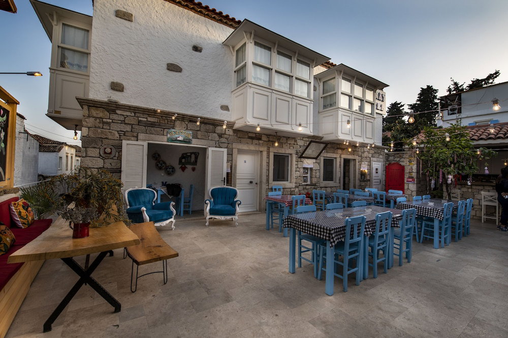 Monat Otel Alacati