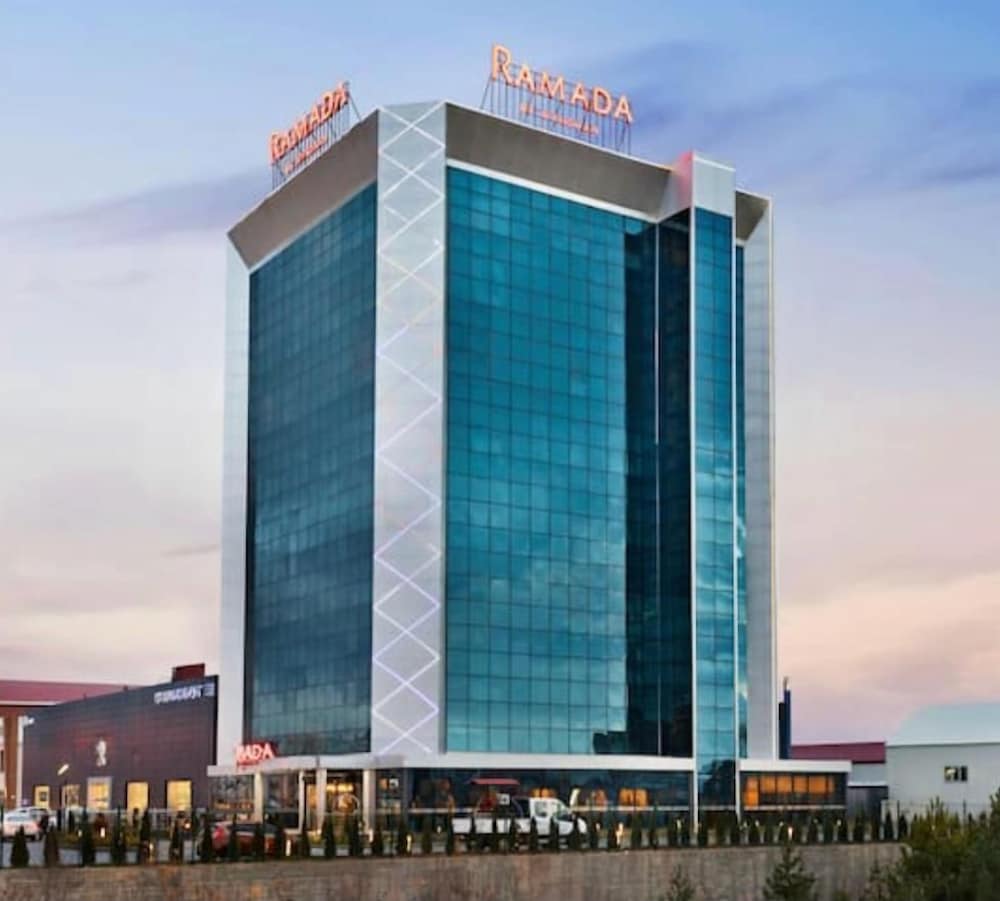 Hotel Ramada By Wyndham Sivas