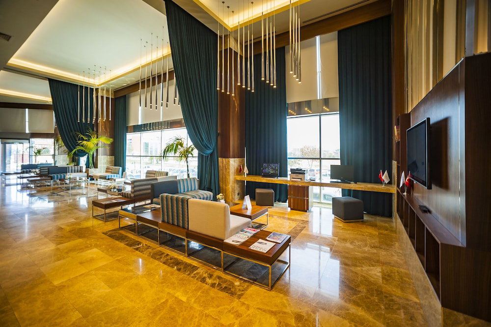 Tzob Otel