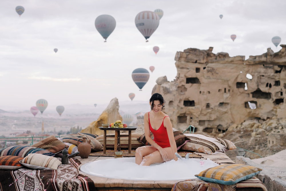 Hotel Seki Cave Hotel, Wake Up To Hot Air Balloons