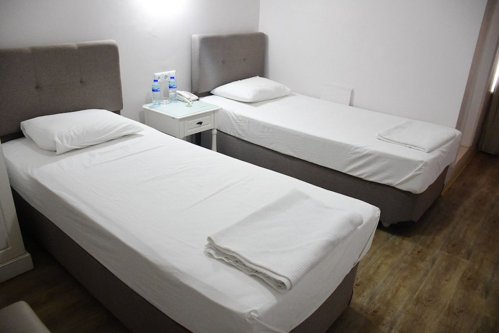 Hotel Burhaniye Merkez Otel