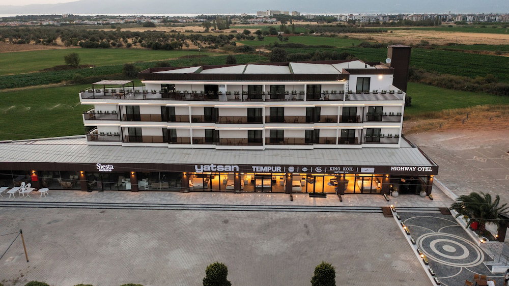 Hotel E87 Highway Otel