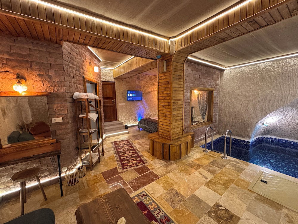 Hotel Ceran Stone House