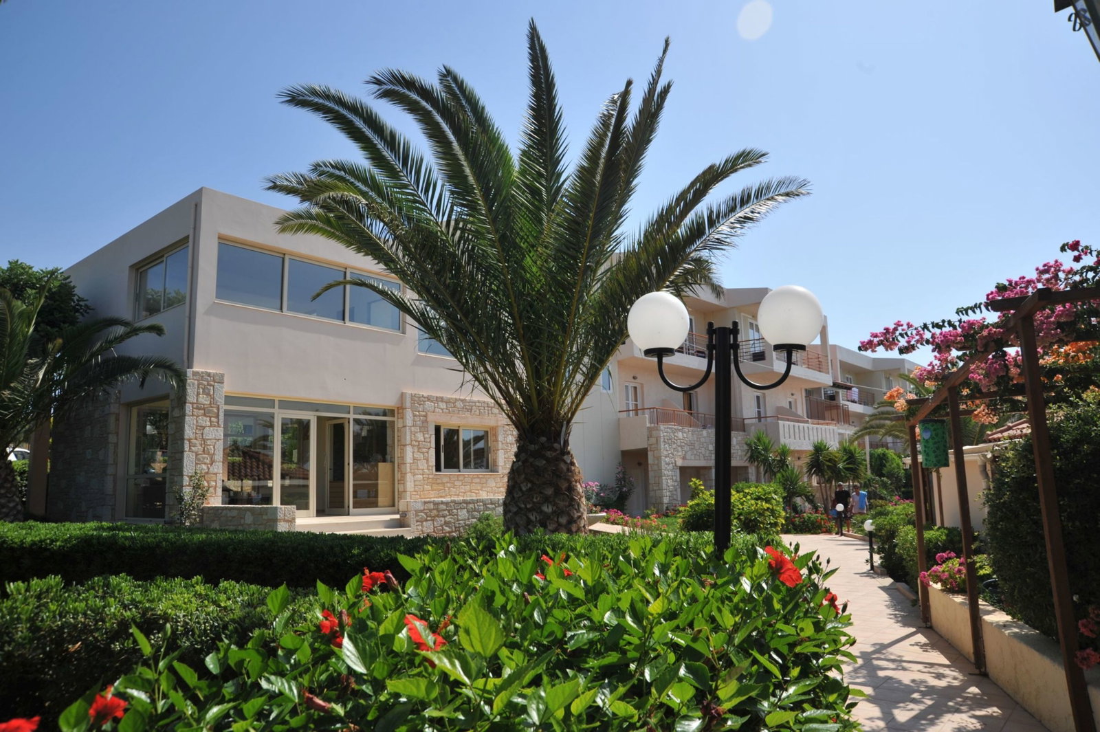 dal travel Cretan Garden