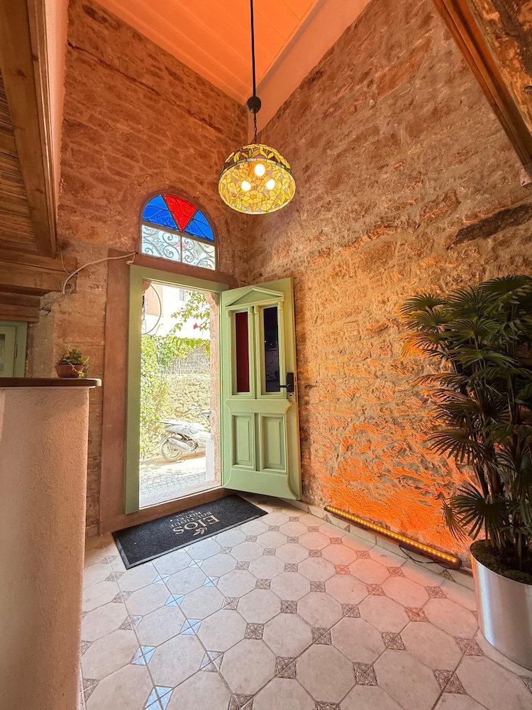 Hotel Elos Ayvalık Pansiyon