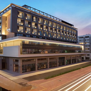 Hotel Doubletree By Hilton Antalya City Centre cazare Muratpasa