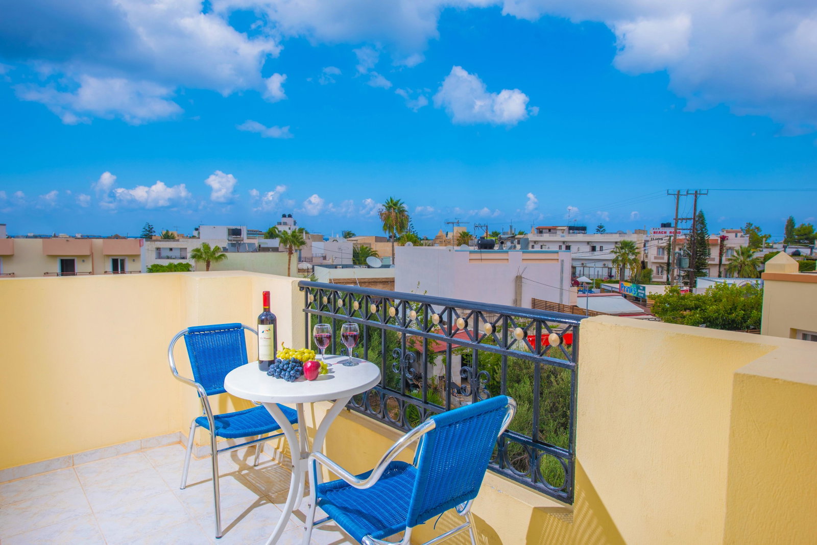 dal travel Irida Apartments