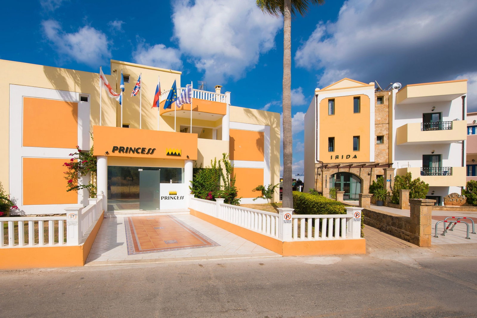 dal travel Irida Apartments