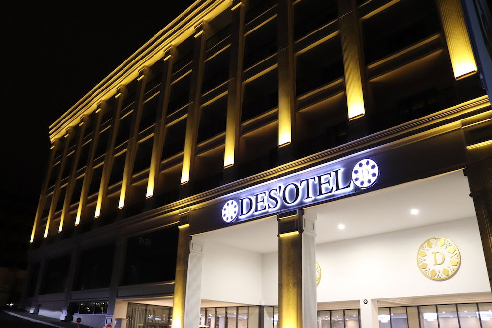 Hotel Des'otel