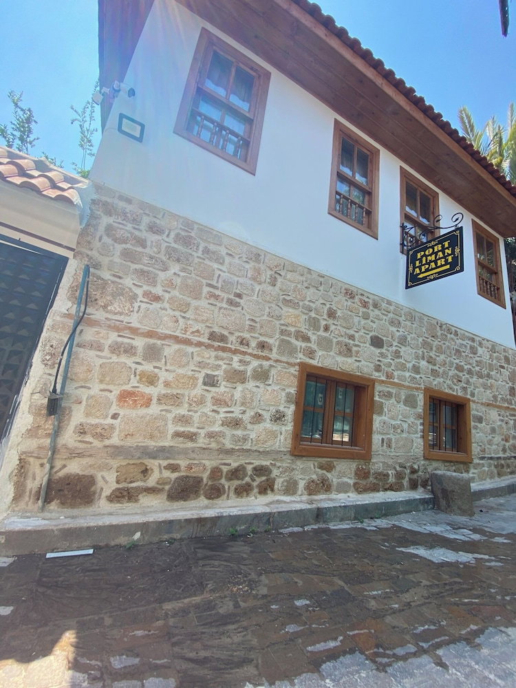 Hotel Port Liman Apart