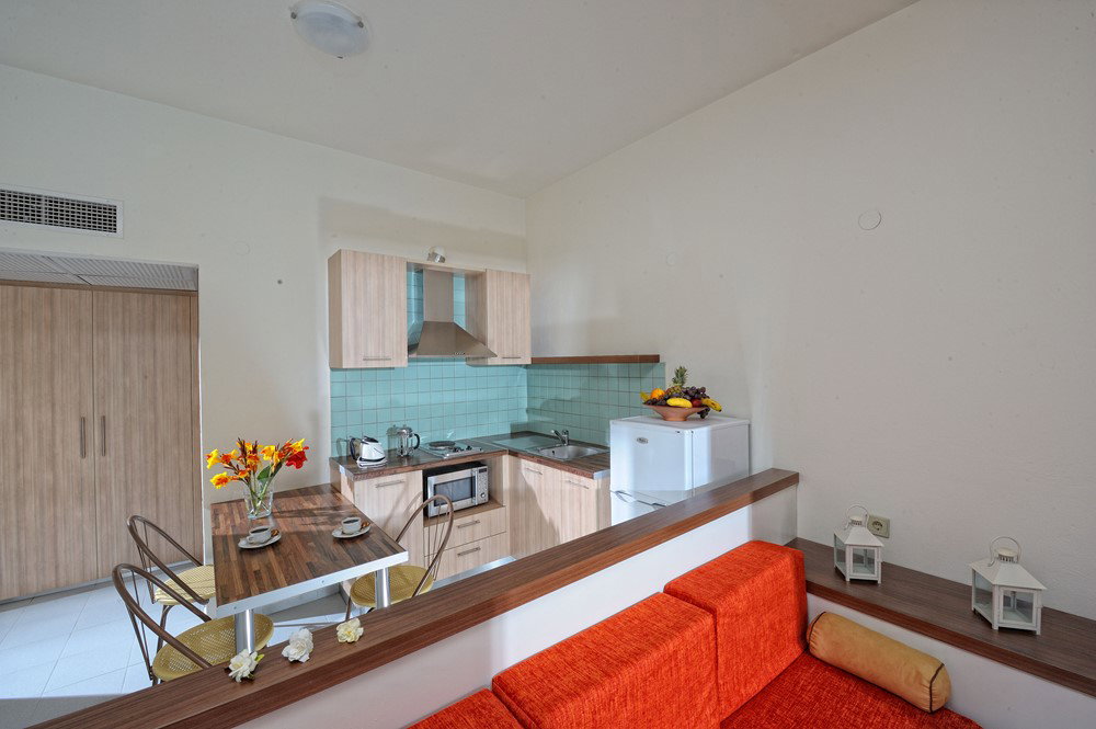 Meropi Hotel & Apartments