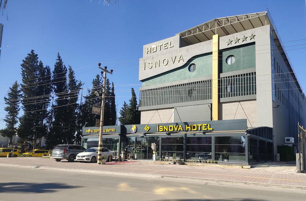 Hotel Isnova Hotel