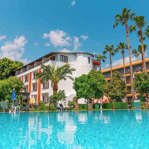 Hotel Belpoint Beach Hotel cazare Goeynuek