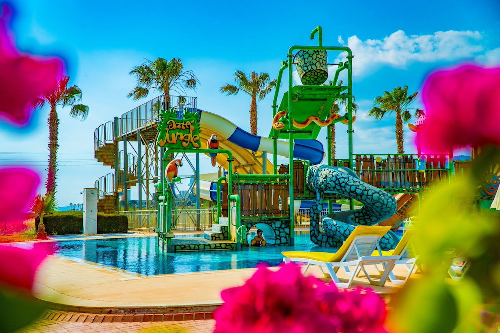 Hotel Karya Family Resort – All Inclusive