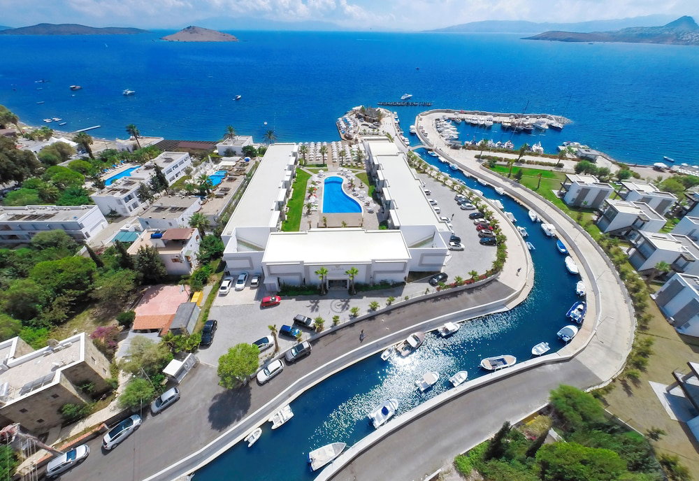 Hotel Lugga Boutique Hotel & Beach