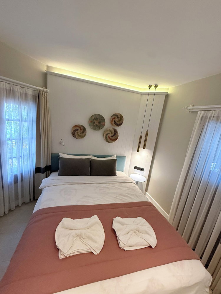Hotel Jasmine Suıts