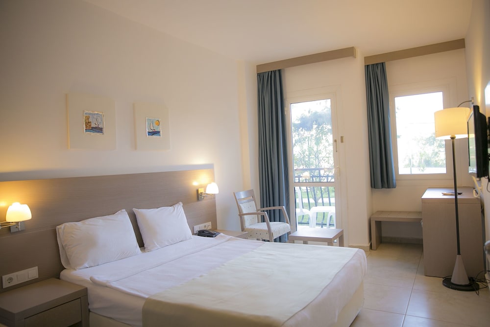 Bodrum Seaside Beach Club Hotel