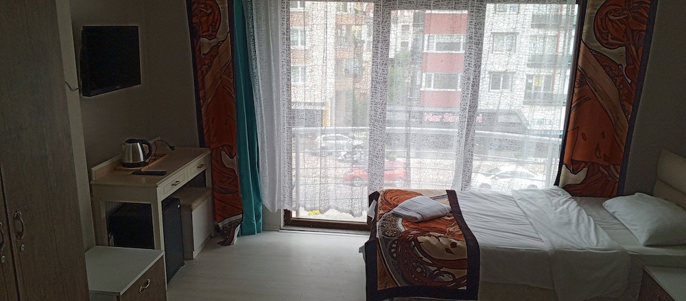 Ayışık Otel