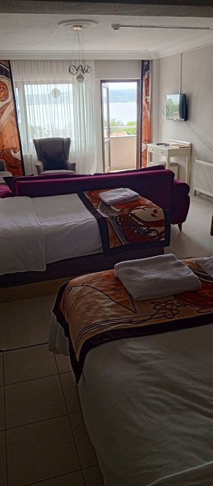 Ayışık Otel
